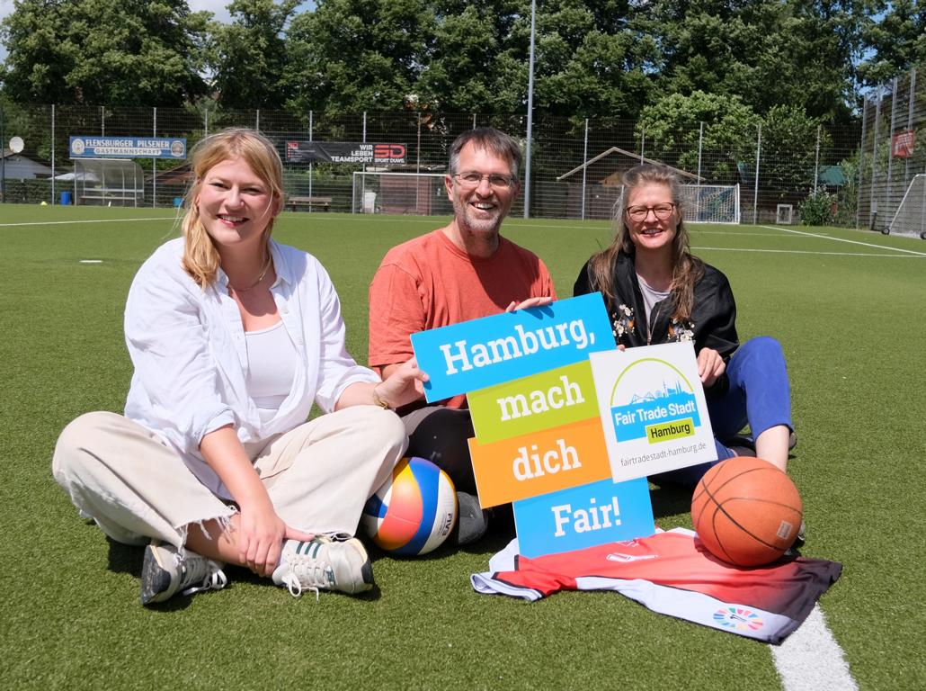 <strong>Fair Trade Stadt Hamburg – Bezirksversammlung unterstützt Sportvereine bei fairer Beschaffung</strong>